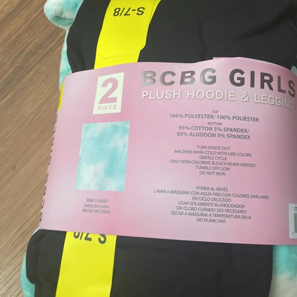 BCBG girls 2‎ piece plush hoodie aqua and legging set